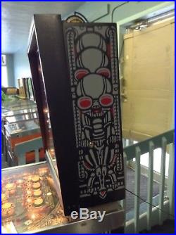 Space Invaders Pinball Machine by Bally-FREE SHIPPING