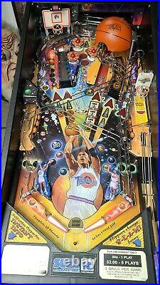 Space Jam pinball machine