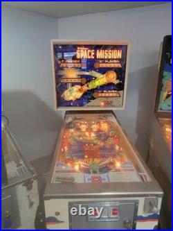 Space Mission Pinball Machine In Excellent Condition
