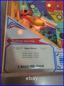 Space Mission Pinball Machine In Excellent Condition