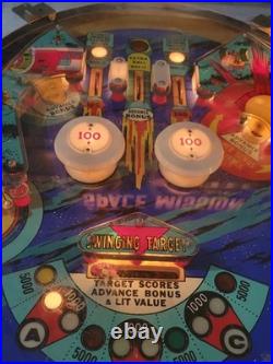Space Mission Pinball Machine In Excellent Condition