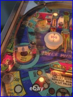 Space Mission Pinball Machine In Excellent Condition