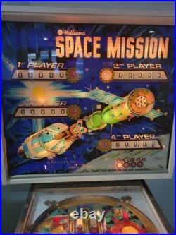 Space Mission Pinball Machine In Excellent Condition