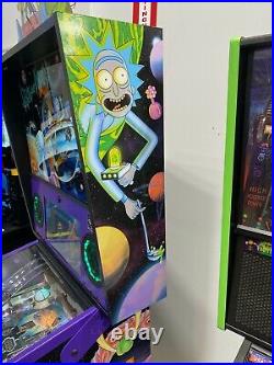Spooky Pinball Rick and Morty Blood Sucker Edition 58 PLAYS! Free Shipping