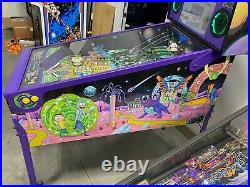 Spooky Pinball Rick and Morty Blood Sucker Edition 58 PLAYS! Free Shipping
