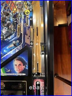 Star Wars Limited Edition Pinball Machine Orange County Pinballs R2-D2 Topper