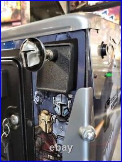 Star Wars The Mandalorian Le Limited Edition Pinball Machine With Factory Topper