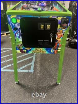 Stern Foo Fighters Limited Edition Pinball Machine Loaded Le 2023