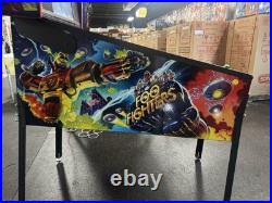 Stern Foo Fighters Pro Edition Pinball Machine Stern Dealer Plays Great Stern Foo Fighters Pro Edition Pinball Machine Stern Dealer Plays Great
