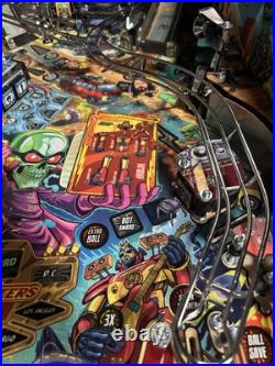 Stern Foo Fighters Pro Edition Pinball Machine Stern Dealer Plays Great Stern Foo Fighters Pro Edition Pinball Machine Stern Dealer Plays Great