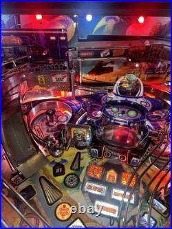 Stern Foo Fighters Pro Edition Pinball Machine Stern Dealer Plays Great Stern Foo Fighters Pro Edition Pinball Machine Stern Dealer Plays Great