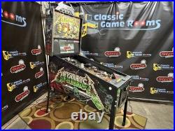 Stern Metallica Premium Edition Pinball Machine With Topper