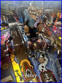 Stern Metallica Pro Edition Pinball Machine Stern Dealer One Of A Kind Beauty