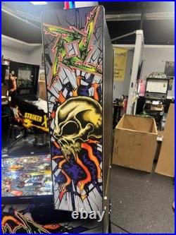 Stern Metallica Pro Edition Pinball Machine Stern Dealer One Of A Kind Beauty