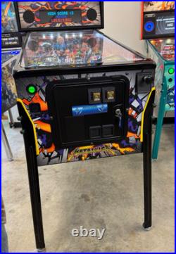Stern Metallica Pro Pinball Machine