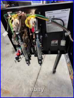 Stern Metallica Pro Pinball Machine