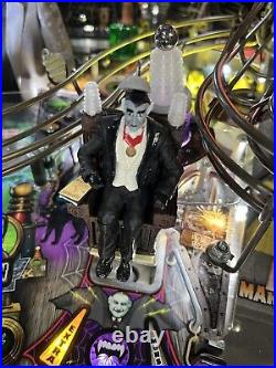 Stern Munsters Limited Edition Pinball Machine