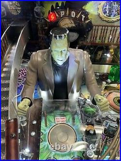 Stern Munsters Pinball Machine Pro Edition Leds Plays Great Stern Dealer