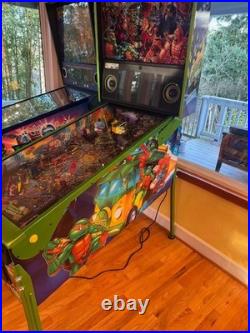 Stern TMNT Teenage Mutant Ninja Turtles Limited Edition Pinball Machine 2020