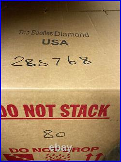 Stern The BEATLES Beatlemania! Diamond Edition pInball NIB with topper