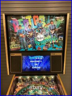 Stern The Beatles pinball & Smart Industries Classic Crane claw with prizes