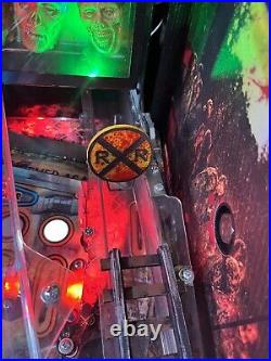 Stern Walking Dead Limited Edition Pinball Machine