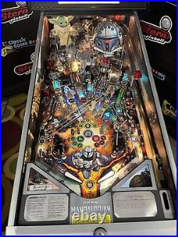 Stern star Wars Mandalorian Limited Edition Pinball Machine