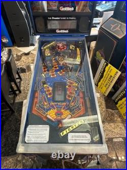 Street Fighter II Pinball Machine by Gottlieb 1993 Classic Fully Working Street Fighter II Pinball Machine by Gottlieb 1993 Classic Fully Working