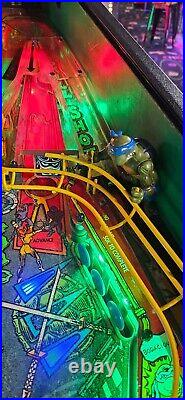 TEENAGE MUTANT NINJA TURTLES Pinball Machine Data East 1991 3529 TEENAGE MUTANT NINJA TURTLES Pinball Machine Data East 1991 3529