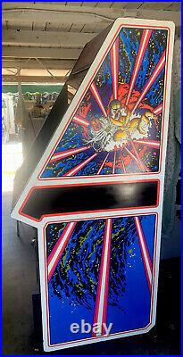 TEMPEST ARCADE MACHINE by ATARI 1981 (Great Condition) RARE Fully working