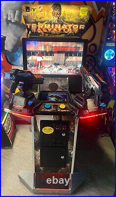 TERMINATOR 2 SALVATION ARCADE MACHINE by RAW THRILLS (Excellent) RARE