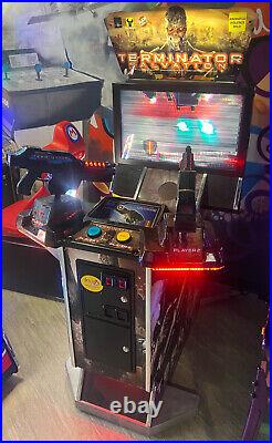 TERMINATOR 2 SALVATION ARCADE MACHINE by RAW THRILLS (Excellent) RARE