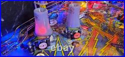 THE SIMPSONS PINBALL PARTY Pinball Machine Stern 2003 2432 THE SIMPSONS PINBALL PARTY Pinball Machine Stern 2003 2432
