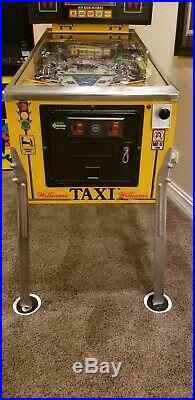 Taxi pinball machine