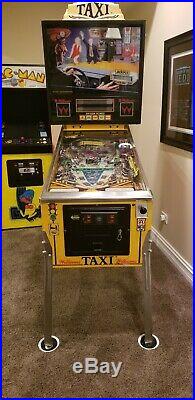Taxi pinball machine
