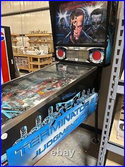 Terminator 2 Pinball Machine Arnold Schwarzenegger By Williams