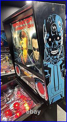 Terminator 2 Pinball Machine Williams 1991 LEDS Free Ship Orange County Pinballs