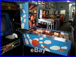 Triple Strike Pinball Machine by Williams-FREE SHIPPING