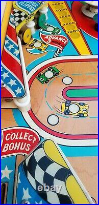 Twin Win Pinball Machine (Bally) 1974