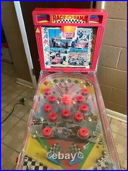 VTG 1970s Wolverine Electric Pinball Machine Race-o-Rama, Works, Lights, Sound