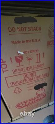 Venom Limited Edition Stern pinball machine Full Size Arcade