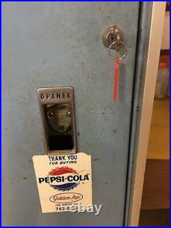 Vintage 1960's Working Vendorlator VF-90 Side Door Pepsi Machine