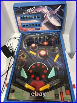 Vintage 80s TOMY ASTRO SHOOTER Table Top Pinball Game Works Tested 1 Owner