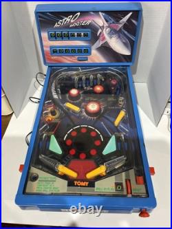 Vintage 80s TOMY ASTRO SHOOTER Table Top Pinball Game Works Tested 1 Owner