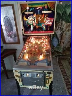 Vintage HOKUS POKUS Pinball Machine by Bally in Working Condition