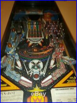 Vintage Williams Pinbot Arcade Pinball Machine, Rare