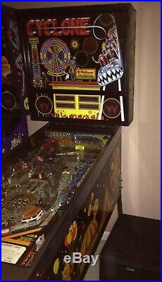WILLIAMS CYCLONE PINBALL MACHINE EXCELLENT CONDITION Same Home for last 20 years