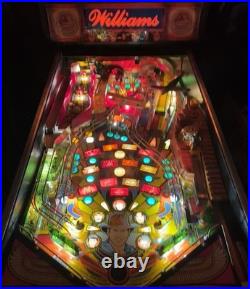 WILLIAMS INDIANA JONES PINBALL MACHINE BEAUTIFUL CONDITION COLOR DMD LEDs