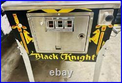 Williams 1981 Black Limited Edition Pinball Machine Amazing Condition Huo Williams 1981 Black Limited Edition Pinball Machine Amazing Condition Huo
