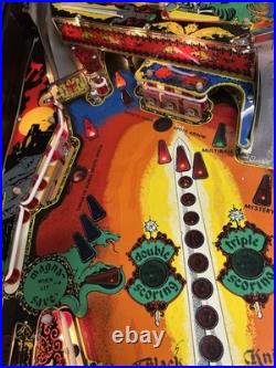 Williams 1981 Black Limited Edition Pinball Machine Amazing Condition Huo Williams 1981 Black Limited Edition Pinball Machine Amazing Condition Huo